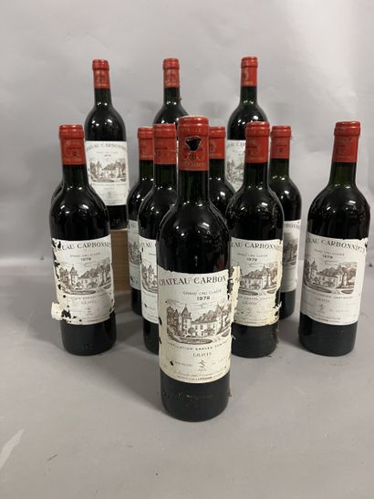 12 bottles Château CARBONNIEUX, Pessac-Léognan...