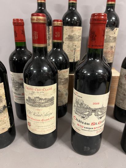 12 bottles BORDEAUX DIVERS, (1 Ch. Smith...
