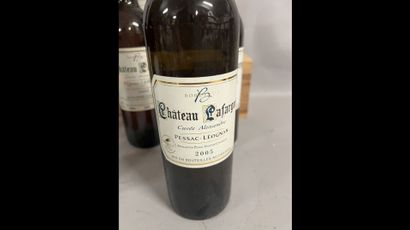 8 bottles Château LAFARGUE, Pessac-Léognan...