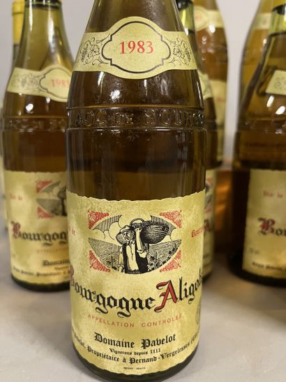 11 bottles BOURGOGNE aligoté, Pavelot 1983...