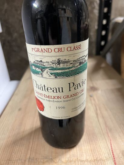 1 bottle Château PAVIE, 1° Grand Cru St-Emilion...