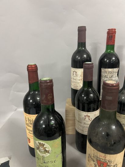 12 bottles BORDEAUX DIVERS (1 Ch. Corbin...