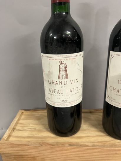 2 bottles Château LATOUR, 1° cru Pauillac...