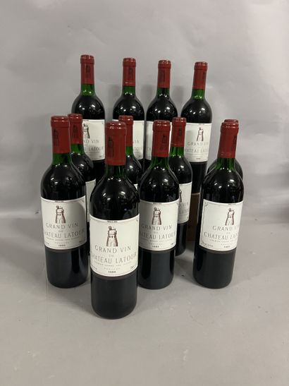 12 bottles Château LATOUR, 1° cru Pauillac...