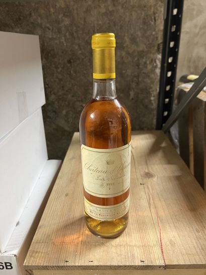 1 bottle Château D'YQUEM, 1° cru supérieur...