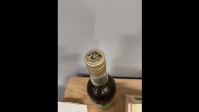 1 half-bottle CHARTREUSE verte, 