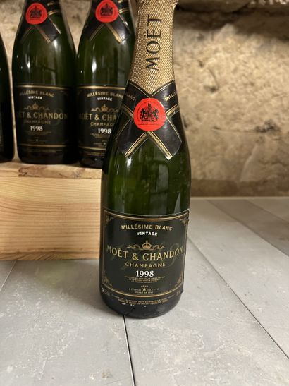 5 bottles CHAMPAGNE Moët & Chandon 1998 (elt,...