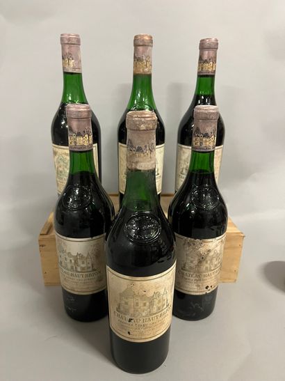 6 bottles Château HAUT-BRION, 1° cru Pessac-Léognan...