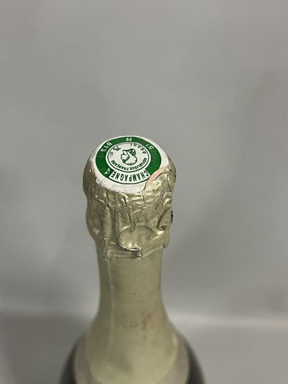1 bottle CHAMPAGNE 