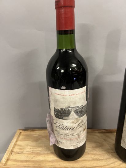 2 bottles Château CANON, 1° Grand cru St-Emilion...