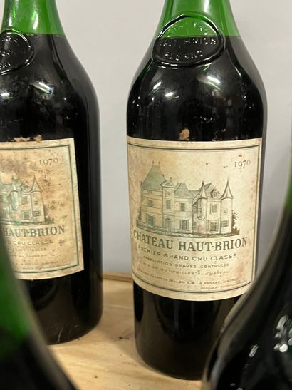 6 bottles Château HAUT-BRION, 1° cru Pessac-Léognan...