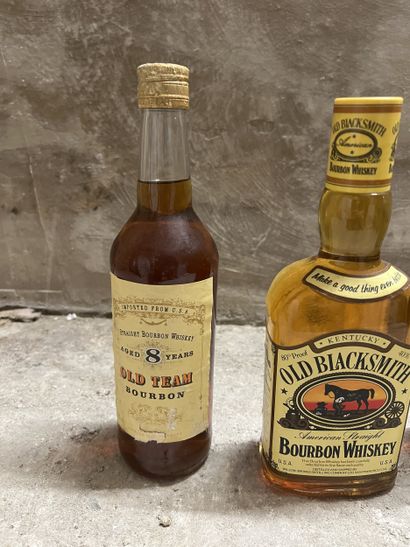 3 bottles BOURBON (Old Team 8 years, Old...