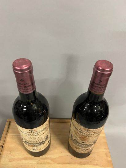 2 bottles Château LA MISSION-HAUT-BRION,...