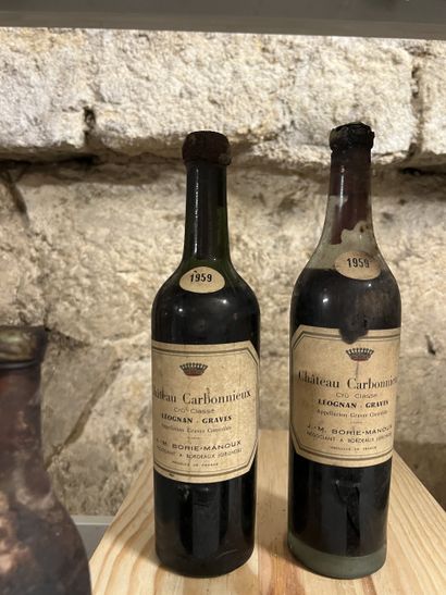 4 bottles Château CARBONNIEUX, Pessac-Léognan...