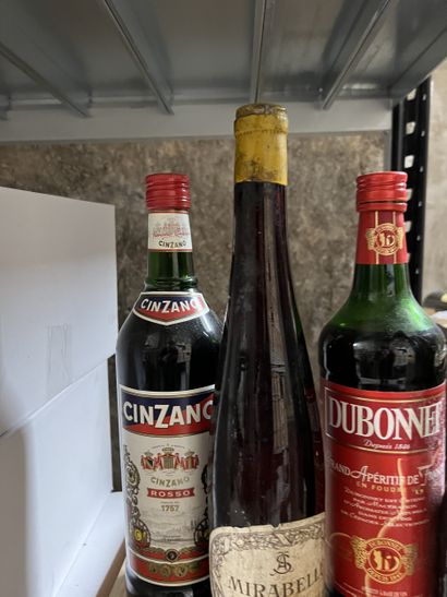 4 bottles DIVERS SPIRITS (Rabinot VSOp cognac,...