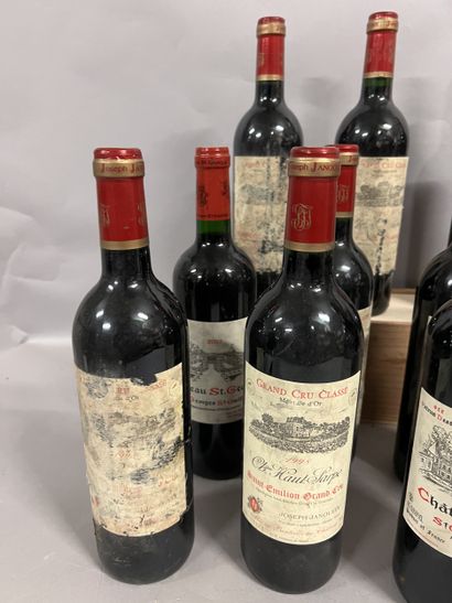 12 bottles BORDEAUX DIVERS, (1 Ch. Smith...