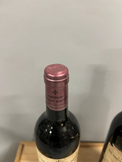 2 bottles Château LA MISSION-HAUT-BRION,...