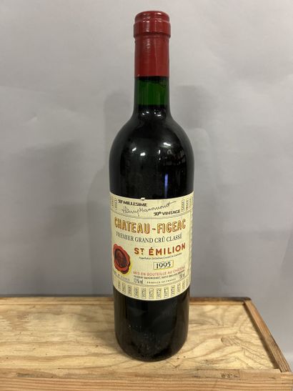 2 bottles Château GRUAUD-LAROSE, 2° cru Saint-Julien...