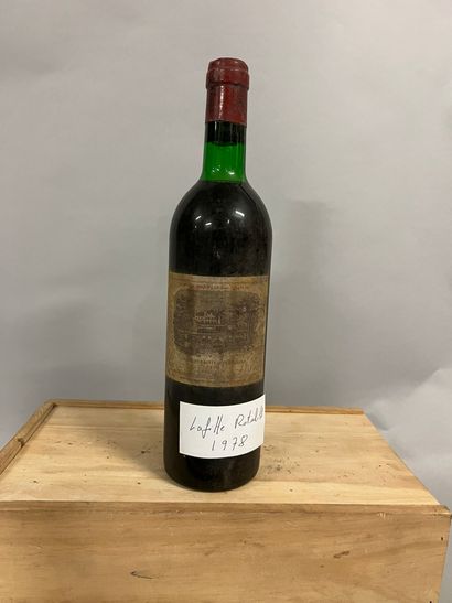 1 bottle Château LAFITE-ROTHSCHILD, 1° cruPauillac...