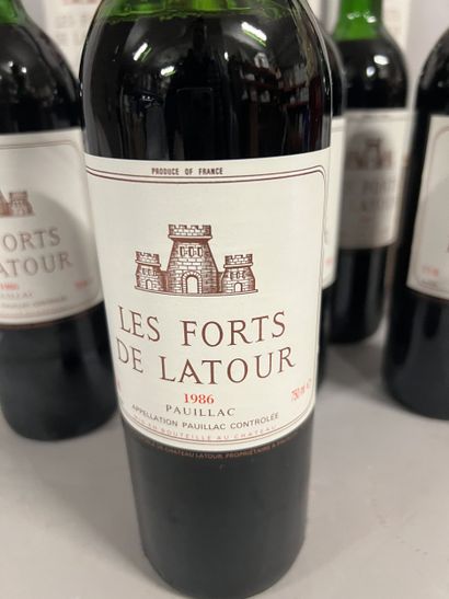 12 bottles LES FORTS DE LATOUR, Pauillac...