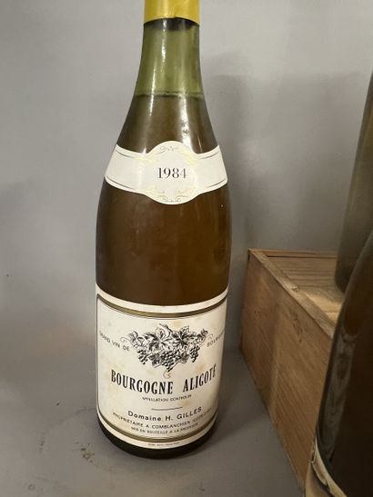 9 bottles BOURGOGNE aligoté, (7 Bouton 1986,...