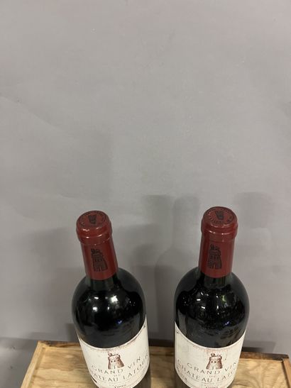 2 bottles Château LATOUR, 1° cru Pauillac...