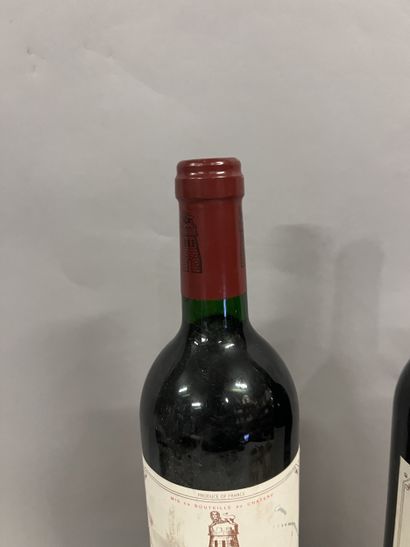 2 bottles Château LATOUR, 1° cru Pauillac...