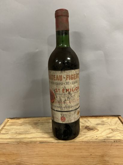 1 bottle Château FIGEAC, 1° Grand cru 1971...