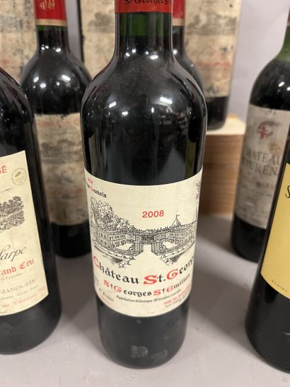 12 bottles BORDEAUX DIVERS, (1 Ch. Smith...