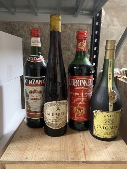 4 bottles DIVERS SPIRITS (Rabinot VSOp cognac,...
