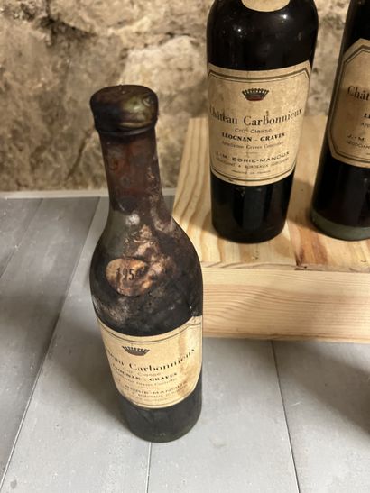 4 bottles Château CARBONNIEUX, Pessac-Léognan...