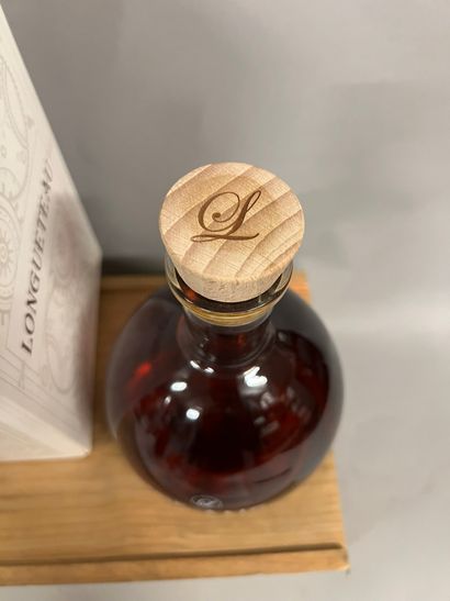A Longueteau bottle 125 years Etui