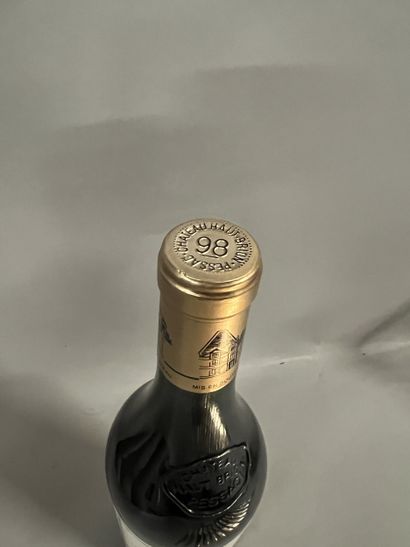 1 bottle Château HAUT-BRION, 1er cru Pessac-Léognan...