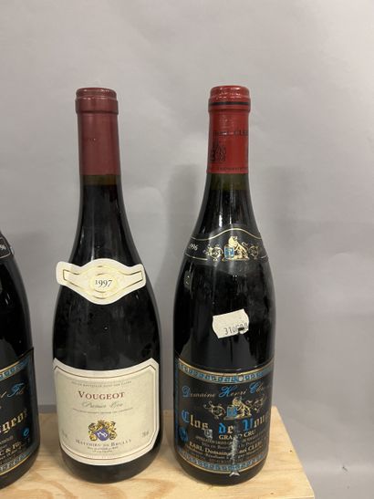 3 bouteilles CLOS VOUGEOT, (2 Dom. Henri...