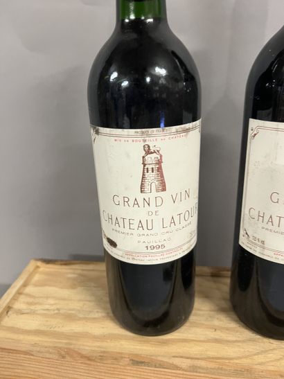 2 bottles Château LATOUR, 1° cru Pauillac...