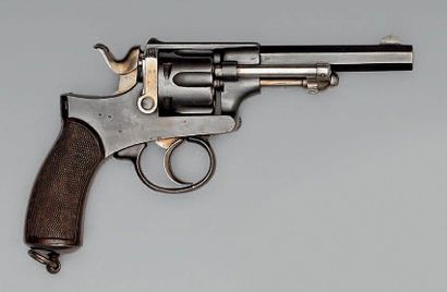 Revolver d'ordonnance d'officier portugais,...