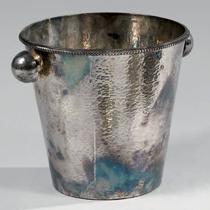 DESPRES Jean (1889 - 1980)
Seau à champagne...