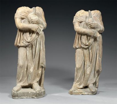 Deux statuettes, grandeur petite nature,...