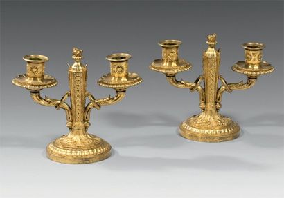 Rare paire de candélabres à deux lumières,...