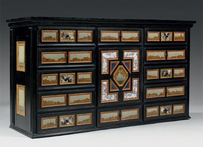Rare cabinet à décor dit « paesina », en...