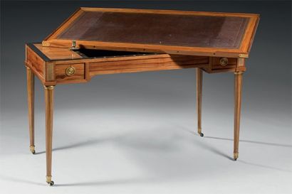 Rare table à jeu de Tric Trac, en placage...