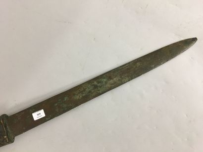 Epée de décoration, garde à antenne en bronze...