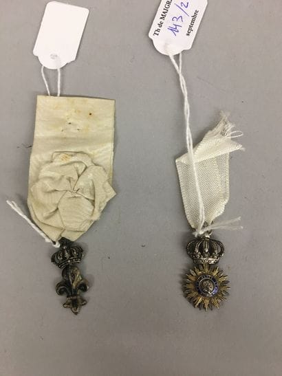 1 lys modèle dit des Garde du corps du Roi...