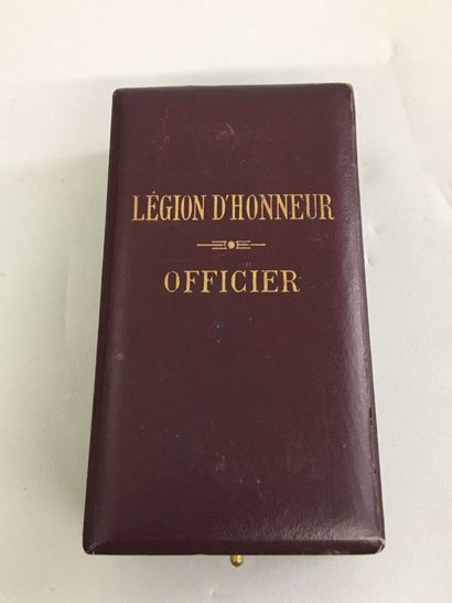 1 petite réduction de l'Ordre de Saint Louis...