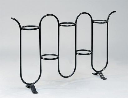 ROYÈRE Jean (1902-1981)
Jardinière à armature...