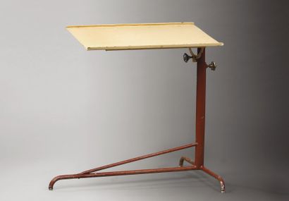 PROUVE Jean (1901-1984)
Table servante en...