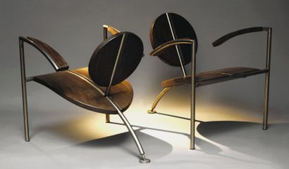 DIAZ PEDRO SILVA
Paire de fauteuils à armature...