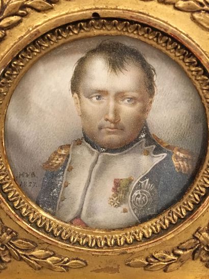 Miniature ronde sur vélin représentant l'Empereur...