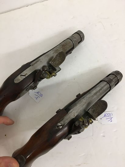 Paire de pistolets de gendarmerie à silex,...