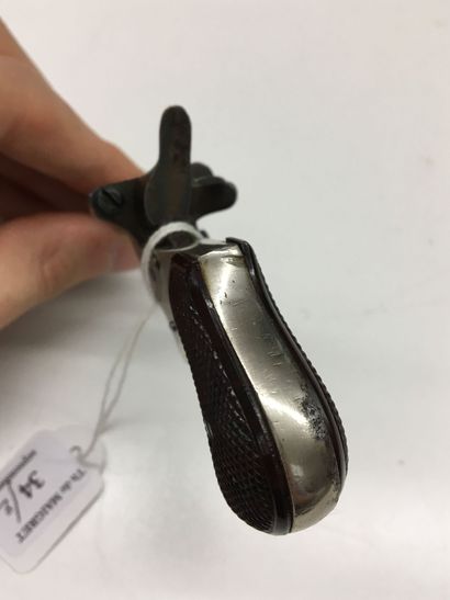 Petit pistolet de cycliste à un coup à percussion...